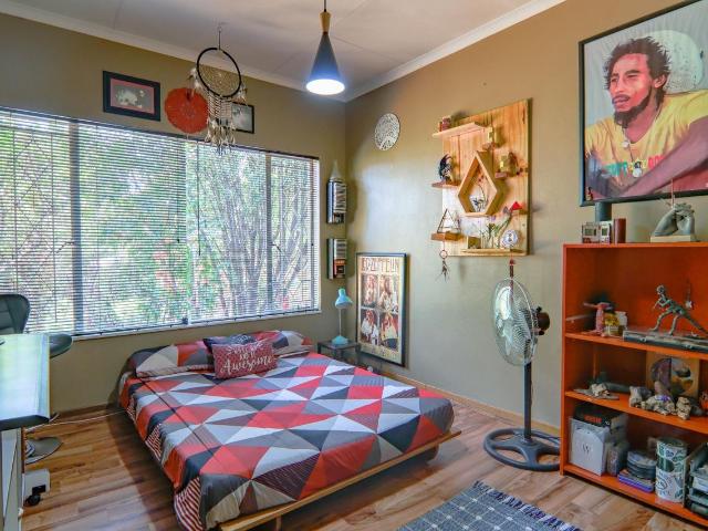 3 Bedroom House For Sale in Dorandia