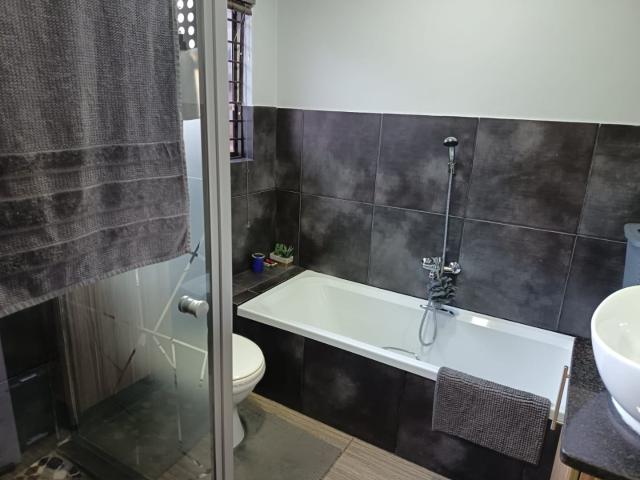 3 Bedroom House For Sale in Doringkruin