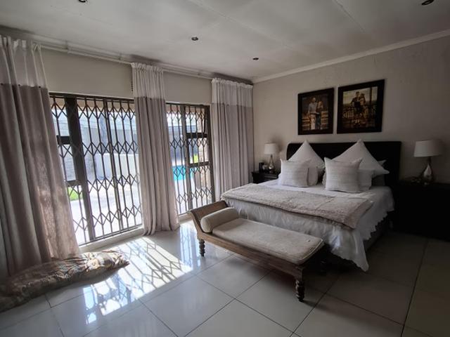 3 Bedroom House For Sale in Dal Fouche