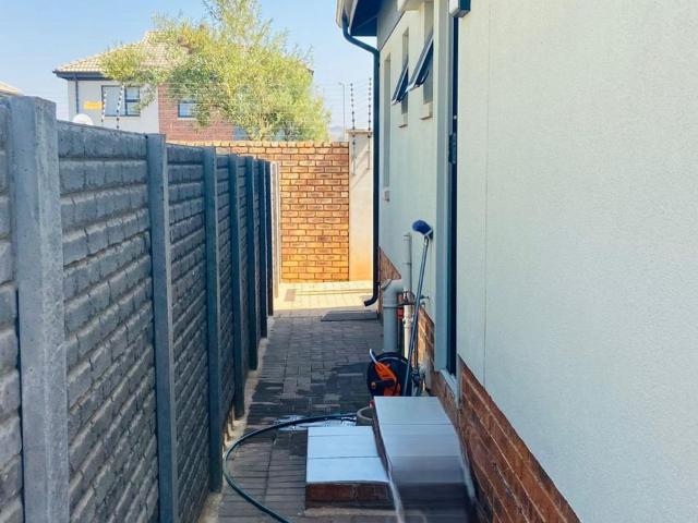 3 Bedroom house for sale in Danville, Pretoria