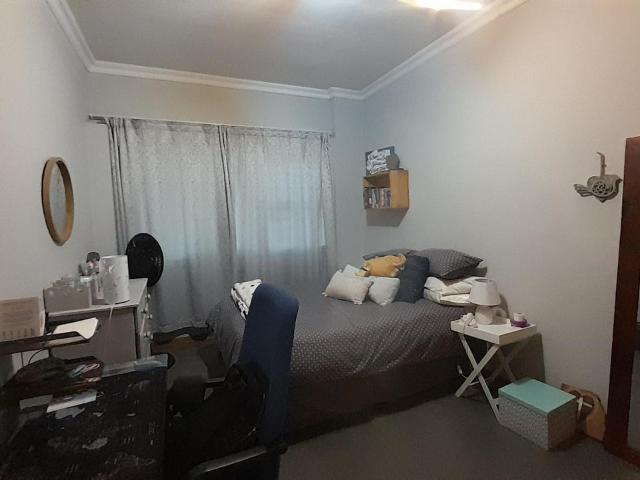 3 Bedroom House For Sale in De Kroon AH