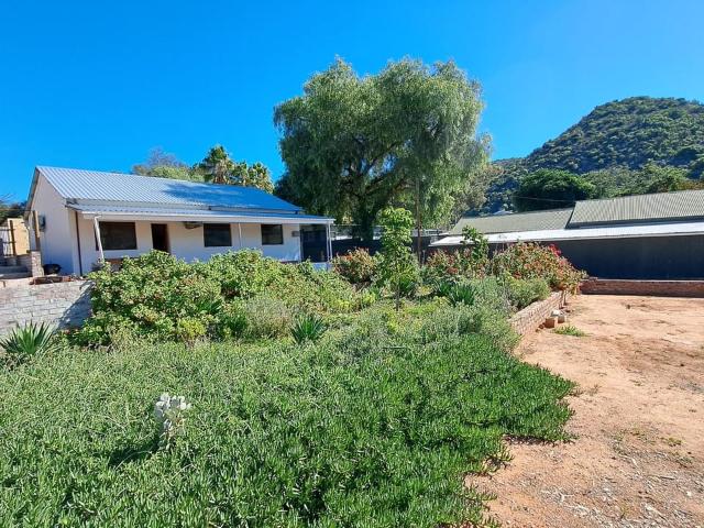 3 Bedroom house for sale in De Rust, Oudtshoorn