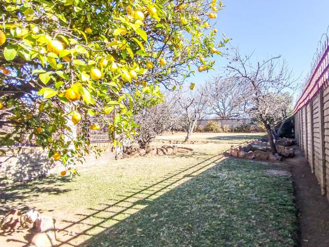 3 Bedroom House For Sale in Deneysville