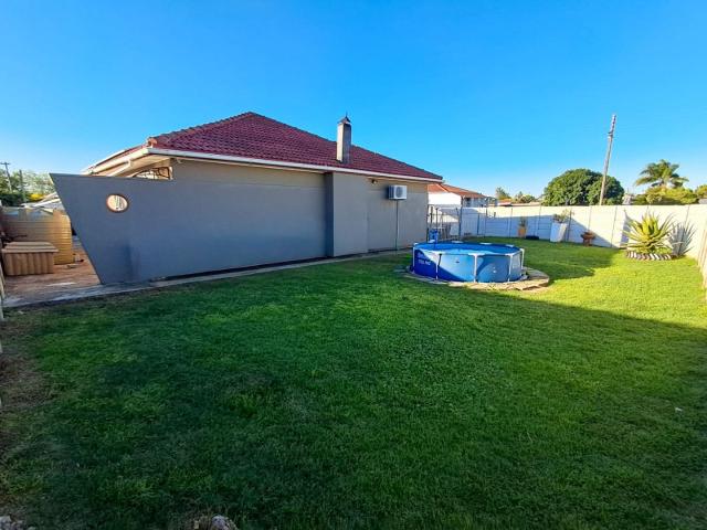 3 Bedroom House For Sale in Despatch Central