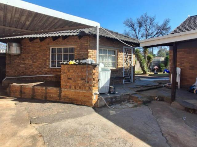 3 Bedroom House For Sale in Dinwiddie