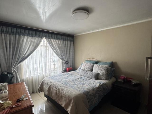 3 Bedroom House For Sale in Embalenhle