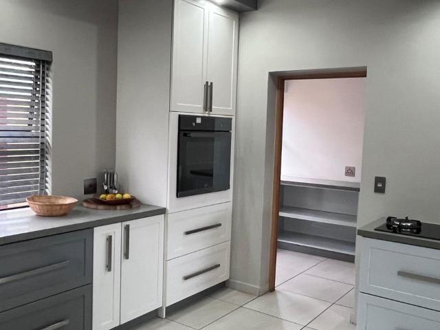 3 Bedroom house for sale in Emfuleni Golf Estate, Vanderbijlpark