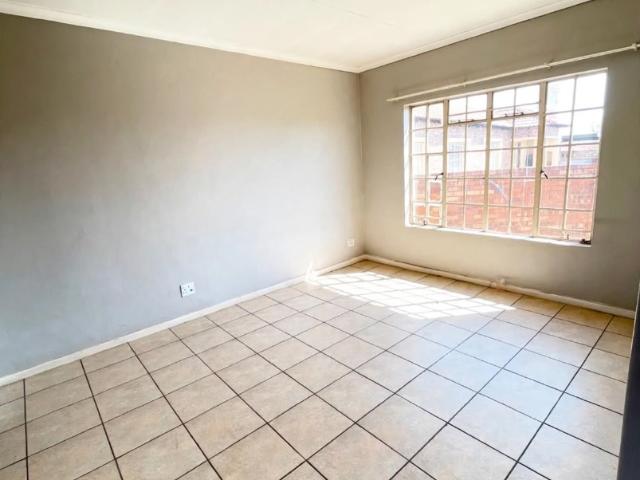 3 Bedroom House For Sale in Eastdene