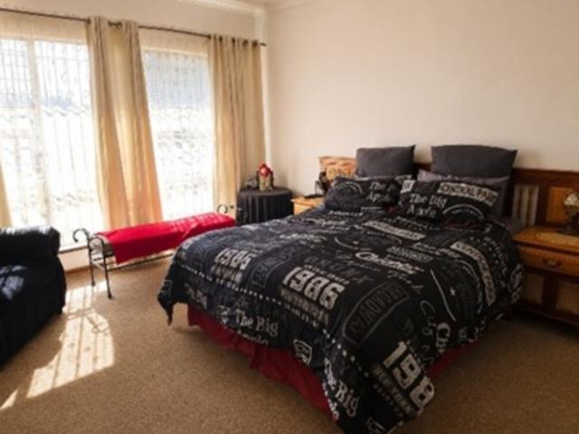 3 Bedroom House For Sale in Edelweiss