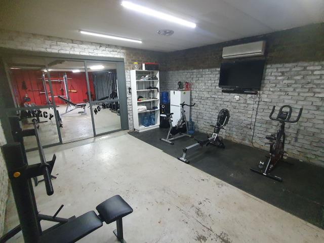 3 Bedroom House For Sale in Edelweiss