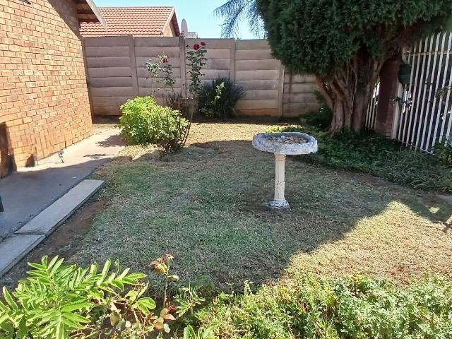 3 Bedroom House For Sale in Elandspoort