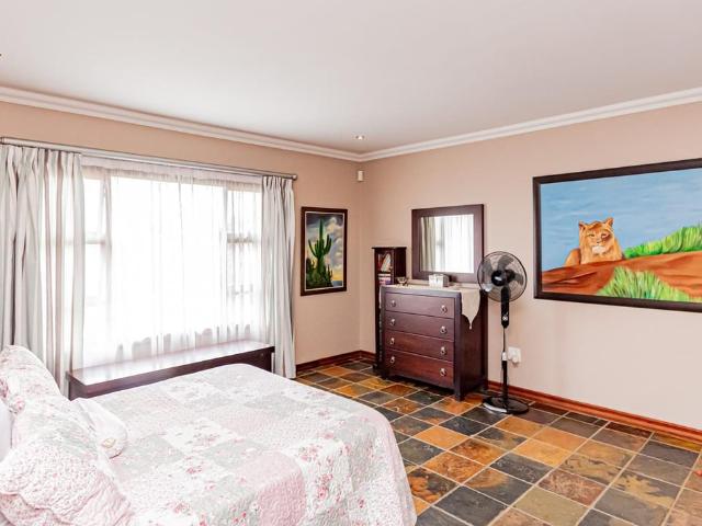 3 Bedroom house for sale in Equestria, Pretoria