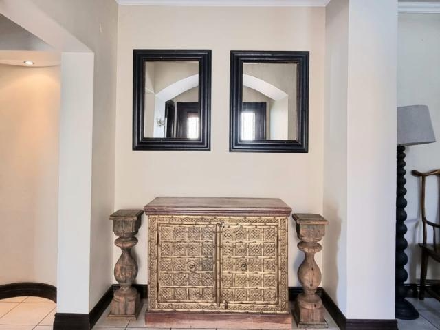3 Bedroom House For Sale in Estate D' Afrique