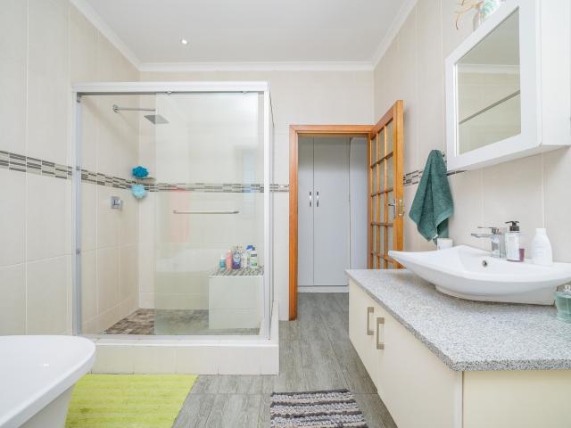 3 Bedroom House For Sale in Escombe