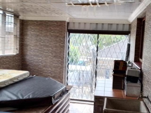 3 Bedroom house for sale in Escombe, Queensburgh
