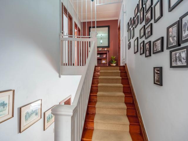 3 Bedroom House For Sale in Essenwood