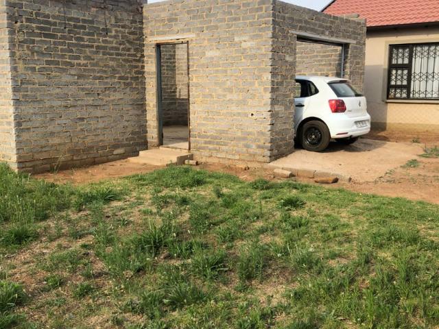 3 Bedroom House For Sale in Evaton West