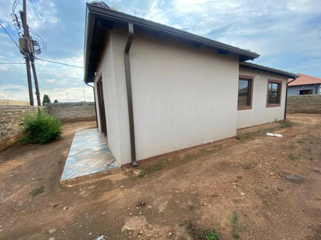3 Bedroom House For Sale in Evaton West