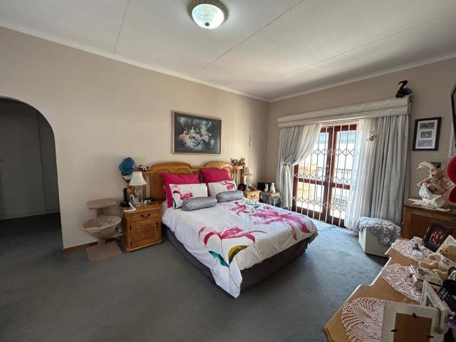 3 Bedroom house for sale in Faerie Glen, Pretoria