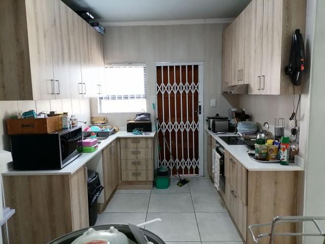 3 Bedroom House For Sale in Fairview Golf Estate