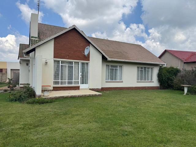 3 Bedroom House For Sale in Finsbury