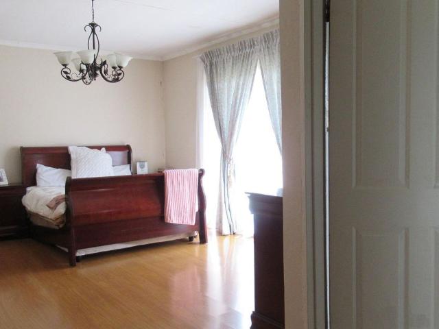 3 Bedroom house for sale in Finsbury, Randfontein