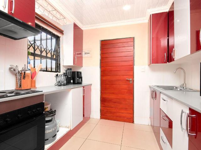 3 Bedroom House For Sale in Fleurhof