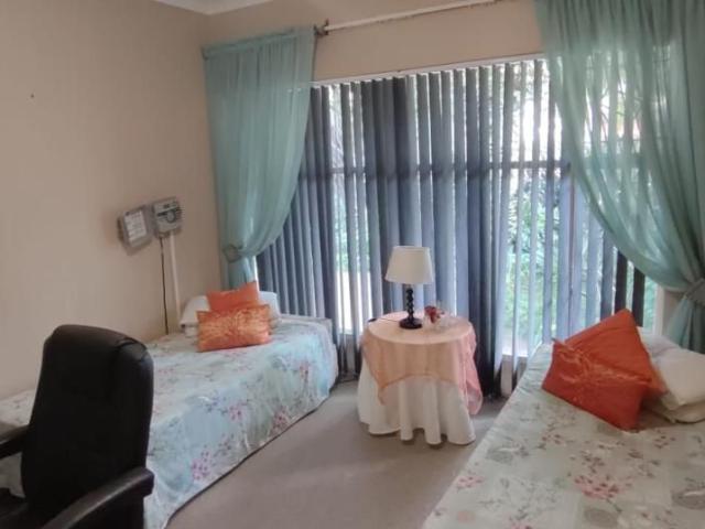 3 Bedroom house for sale in Flimieda, Klerksdorp