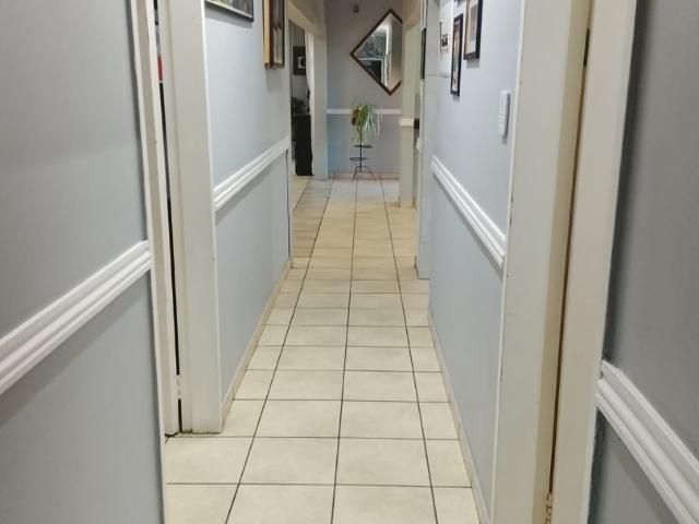 3 Bedroom House For Sale in Flora Gardens