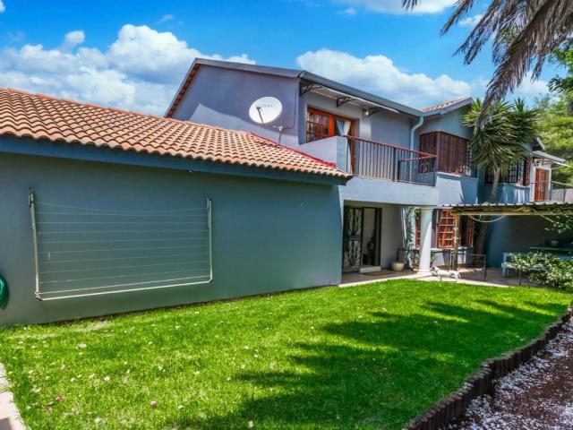 3 Bedroom House For Sale in Florida Park