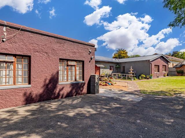 3 Bedroom house for sale in Florida, Roodepoort