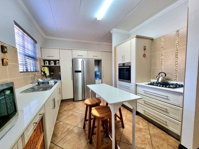 3 Bedroom House For Sale in Koro Creek Golf Estate