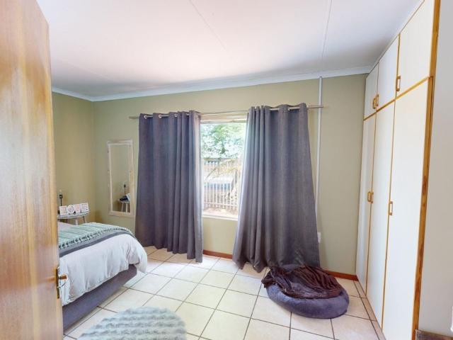 3 Bedroom house for sale in Keidebees, Upington