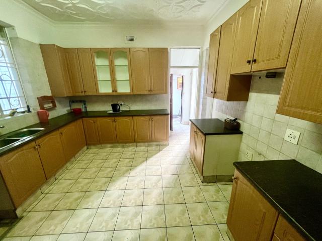 3 Bedroom House For Sale in Kenilworth