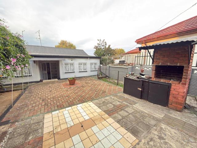 3 Bedroom House For Sale in Kenilworth
