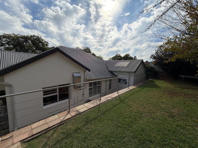 3 Bedroom House For Sale in Kensington
