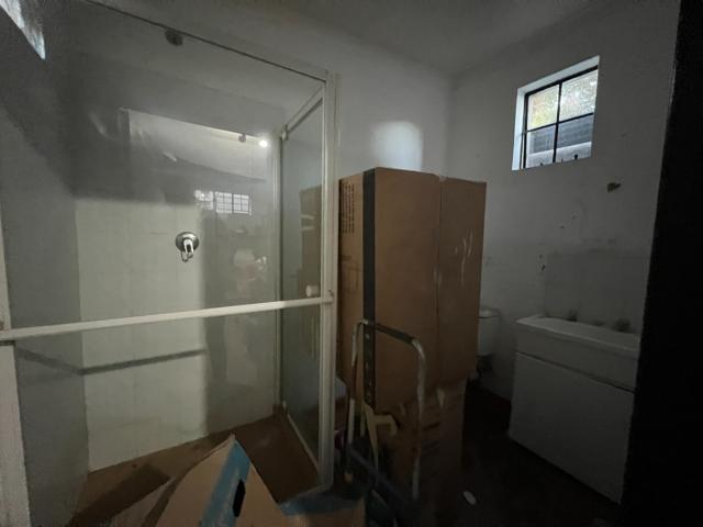 3 Bedroom House For Sale in Kensington