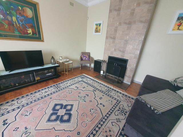 3 Bedroom House For Sale in Kensington