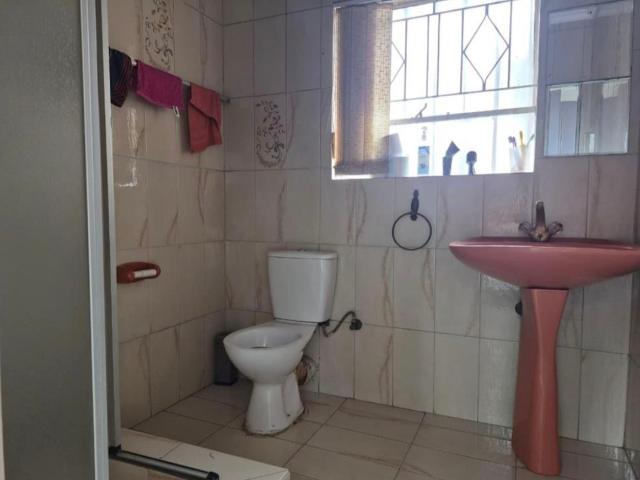 3 Bedroom House For Sale in Kibler Park