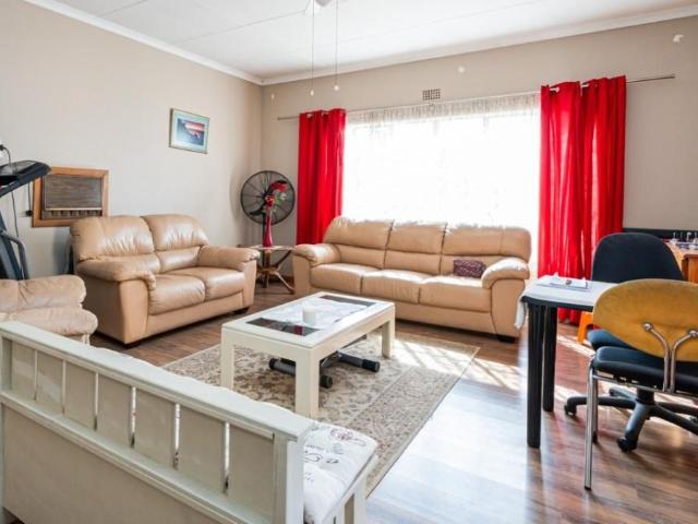 3 Bedroom house for sale in Krugersdorp West