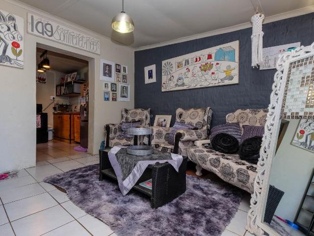 3 Bedroom House For Sale in Krugersdorp West
