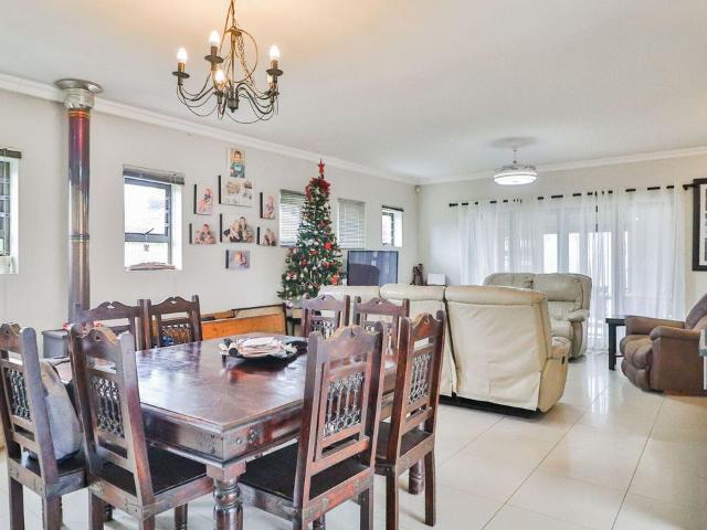 3 Bedroom house for sale in Kraaibosch Country Estate, George