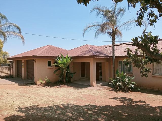 3 Bedroom House For Sale in Kwaggasrand