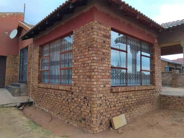 3 Bedroom house for sale in Kwamhlanga