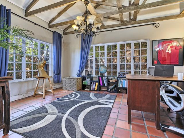 3 Bedroom House For Sale in Kyalami Estate