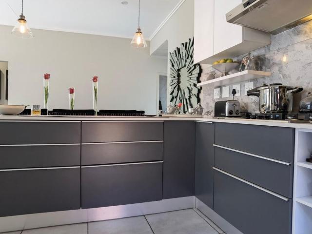 3 Bedroom house for sale in Kyalami Hills, Midrand
