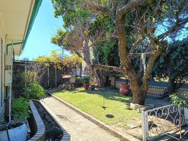 3 Bedroom House For Sale in Homelake
