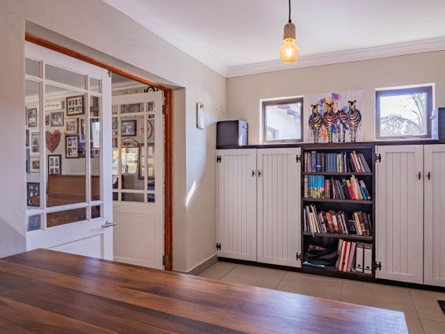 3 Bedroom House For Sale in Honingklip AH