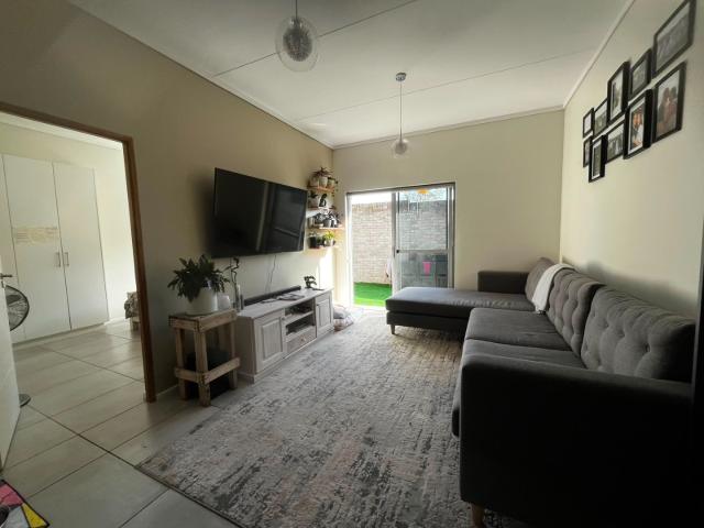 3 Bedroom House For Sale in Hansmoeskraal AH