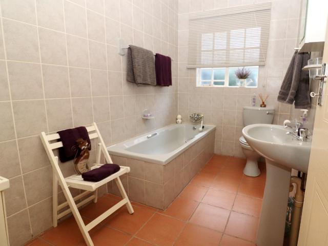 3 Bedroom House For Sale in Heuwelsig